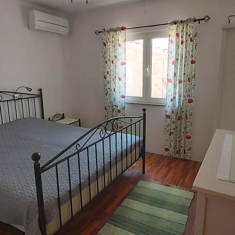 Vila Vivvi Ražanac Exteriör bild
